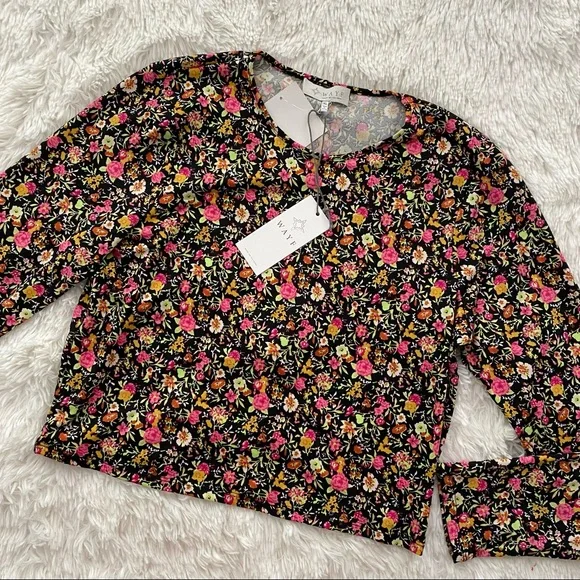 WAYF Black Floral Long Sleeve Crop NWT XL - Picture 2 of 5